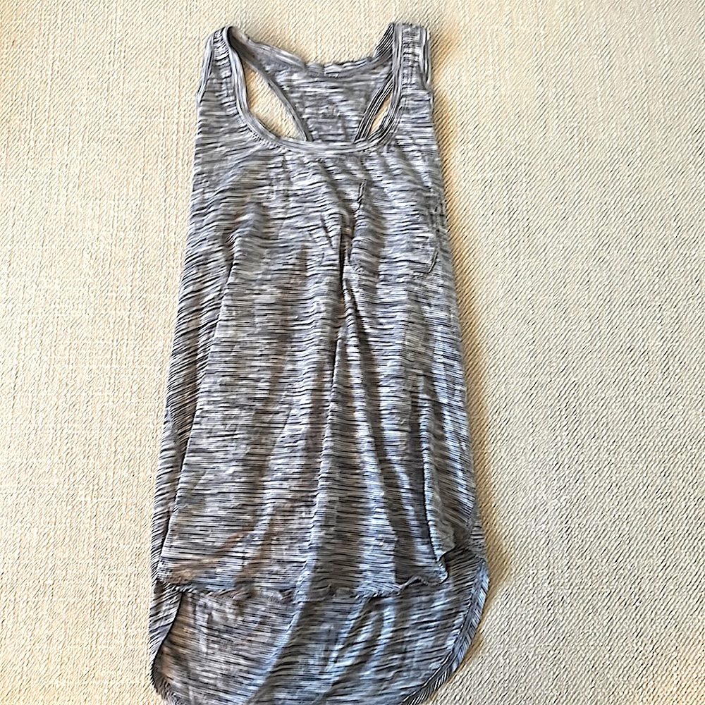 Lululemon black and white racerback tank